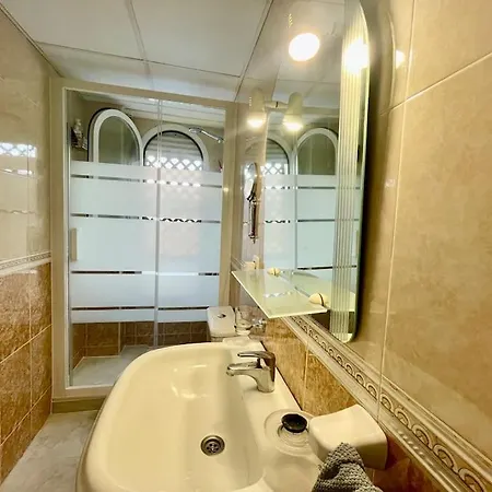 Moderno Con Terraza Y Vista Al Mar A 5 Min Pto. Banus *