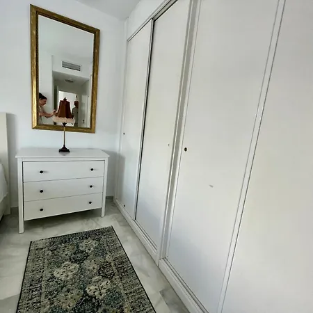 Moderno Con Terraza Y Vista Al Mar A 5 Min Pto. Banus Διαμέρισμα
