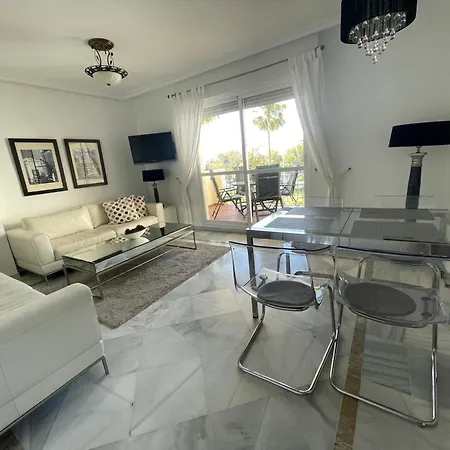 Moderno Con Terraza Y Vista Al Mar A 5 Min Pto. Banus Lejlighed
